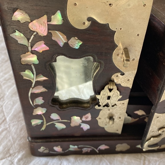 Vintage antique jewelry box from China - - Picture 3 of 13